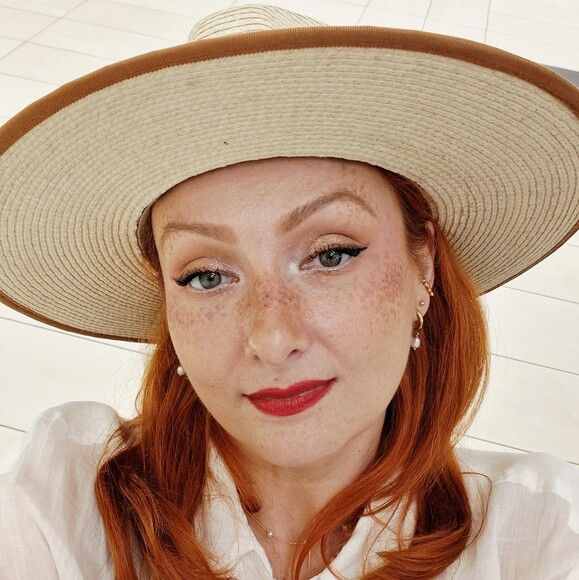 redhairdoll